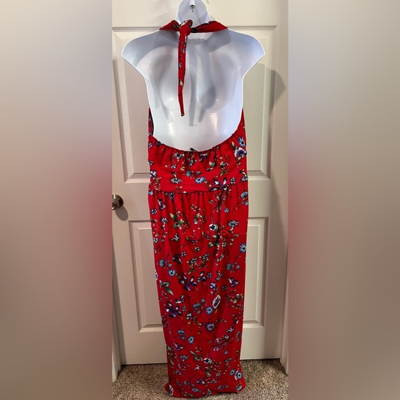 Red Floral Print Halter Maxi Dress - Picture 8 of 11